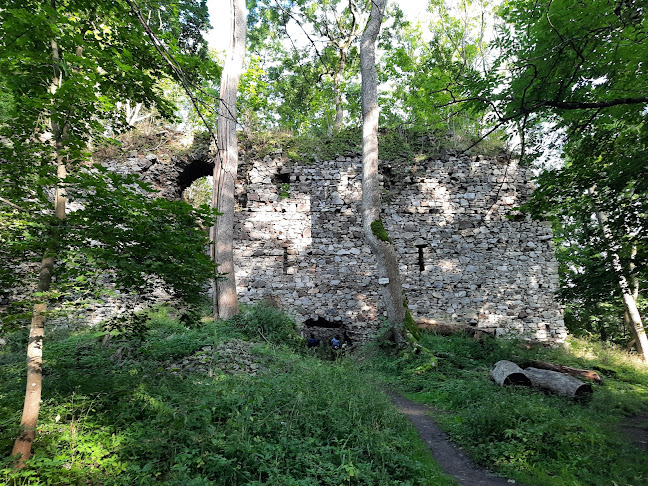 Recenze na Zřícenina hradu Nový Herštejn v Kladno - Kostel