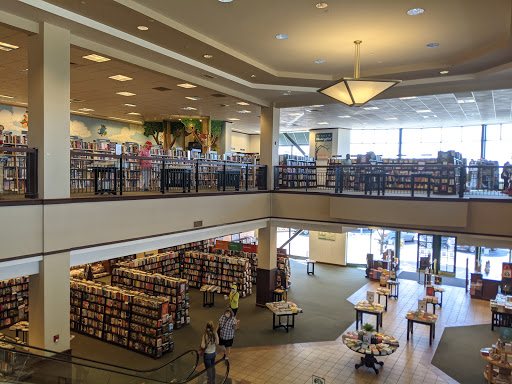 Book Store «Barnes & Noble», reviews and photos, 11 W Hillsdale Blvd, San Mateo, CA 94403, USA