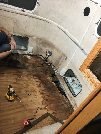 RV Repair Shop «R V Service LLC», reviews and photos, 85 Shady Ln, Strasburg, VA 22657, USA