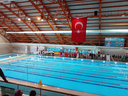 Gençlik Spor Bakanlığı Kilimli Yüzme Kapalı Yüzme Havuzu