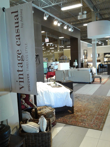 Furniture Store «Ashley HomeStore», reviews and photos, 7780 S Cicero Ave, Burbank, IL 60459, USA