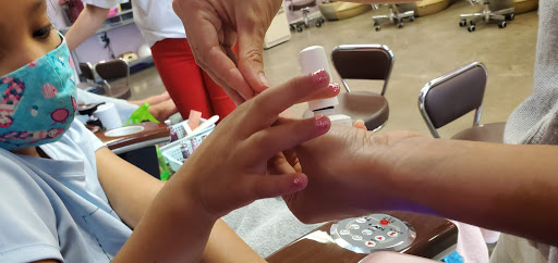 Nail Salon «Maxx Spa and Nails», reviews and photos, 4111 Dean Lakes Blvd, Shakopee, MN 55379, USA