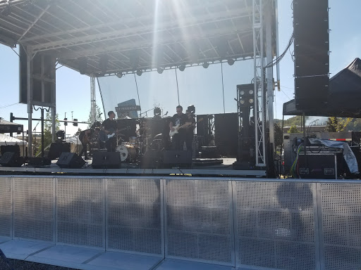 Clothing Store «Gap Outlet», reviews and photos, 562 Pinnacle Pkwy, Bristol, TN 37620, USA