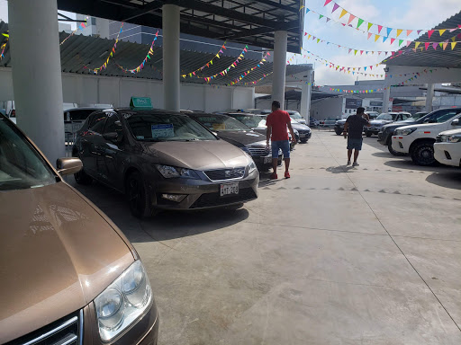 Used car dealers Lima