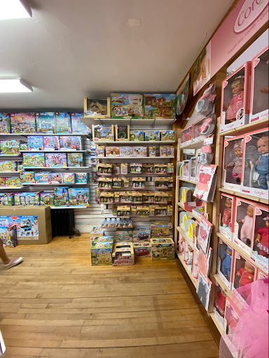 Toy Store «Red Balloon Toy Shop», reviews and photos, 114 MA-6A, Orleans, MA 02653, USA