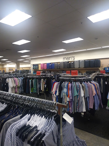 Department Store «Nordstrom Rack Lakewood Center», reviews and photos, 4651 Silva St, Lakewood, CA 90712, USA