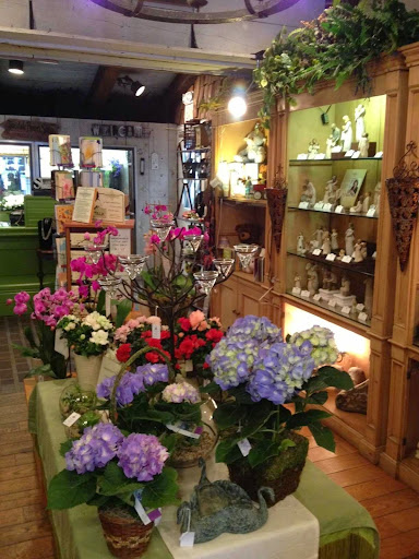 Florist «Hinsdale Flower Shop», reviews and photos, 17 W 1st St, Hinsdale, IL 60521, USA