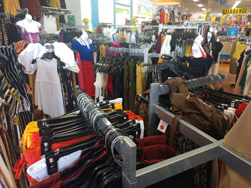 Shopping Mall «Prospect Plaza Shopping Center», reviews and photos, 18-54 Kane St, West Hartford, CT 06101, USA