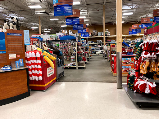 Pet Supply Store «PetSmart», reviews and photos, 9870 Brook Rd, Glen Allen, VA 23059, USA