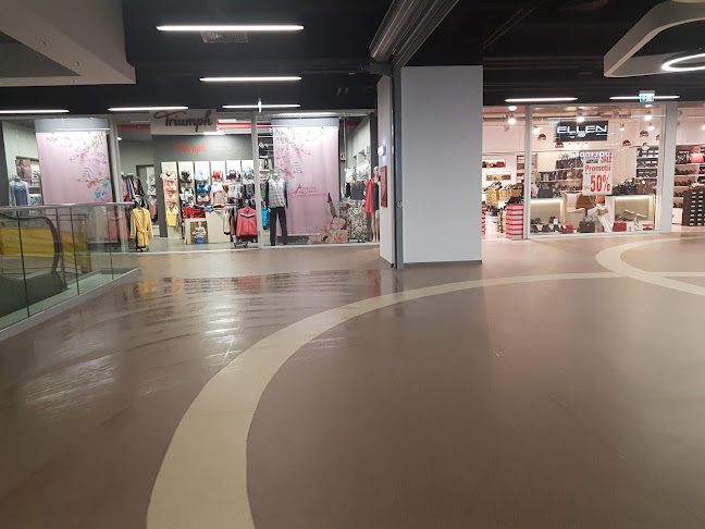 Opinii despre Ziridava Shopping Center în <nil> - Centru Comercial