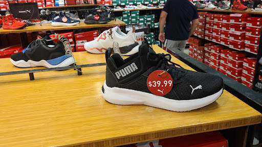 Shoe Store «PUMA», reviews and photos, 11401 NW 12th St #286, Miami, FL 33172, USA