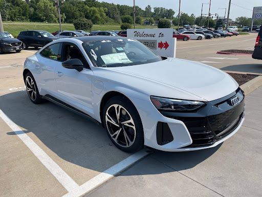 Car Dealer «Carousel Motors», reviews and photos, 809 IA-1, Iowa City, IA 52244, USA