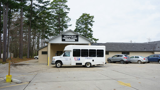 906 Roberts Dr, Monticello, AR 71655, USA