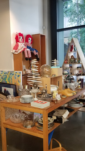 Thrift Store «RARE by Goodwill», reviews and photos, 411 W Broadway, Anaheim, CA 92805, USA