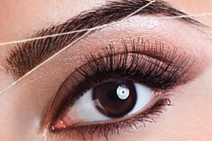 Eyebrow Threading by Rita image