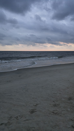 Grocery Store «Holden Beach General Store», reviews and photos, 473 Ocean Blvd W, Holden Beach, NC 28462, USA