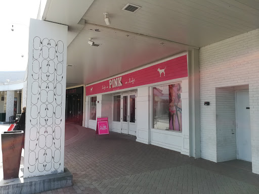 Shopping Mall «Westfield Old Orchard», reviews and photos, 4905 Old Orchard Shopping Center, Skokie, IL 60077, USA