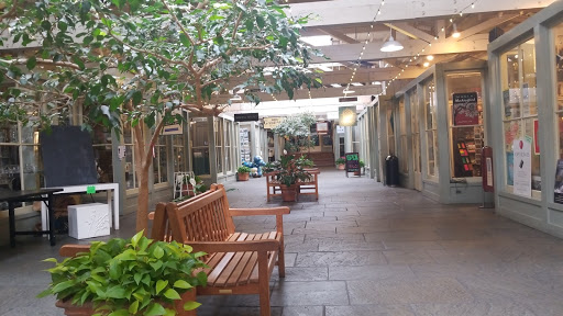 Book Store «Garden District Book Shop», reviews and photos, 2727 Prytania St, New Orleans, LA 70130, USA