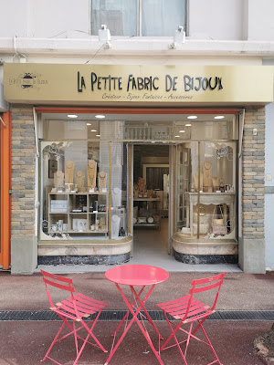 La Petite Fabric de Bijoux: Créateur de bijoux fantaisies, Hautes Fantaisies à Antibes