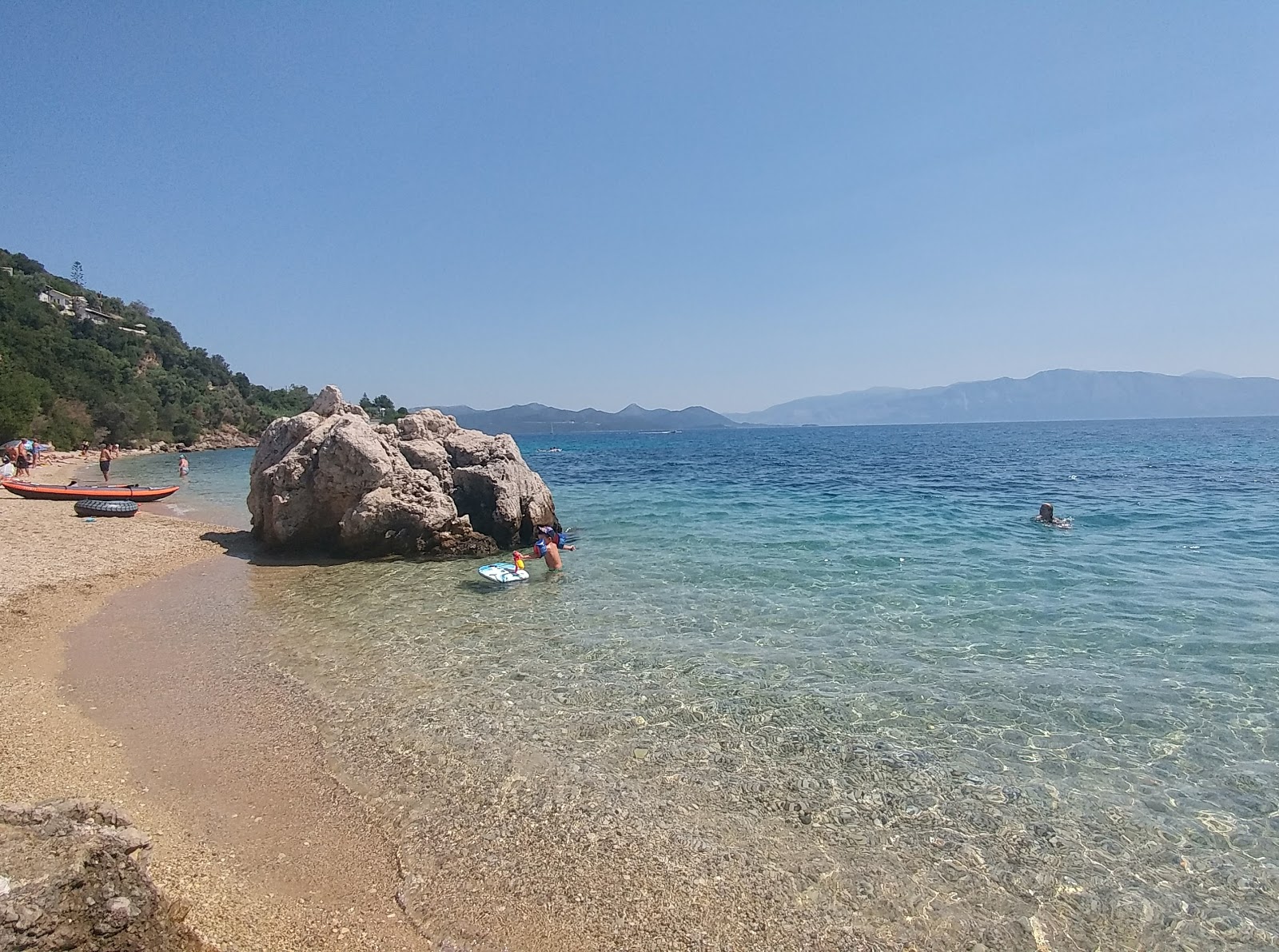 Perigiali Beach'in fotoğrafı doğal alan içinde bulunmaktadır