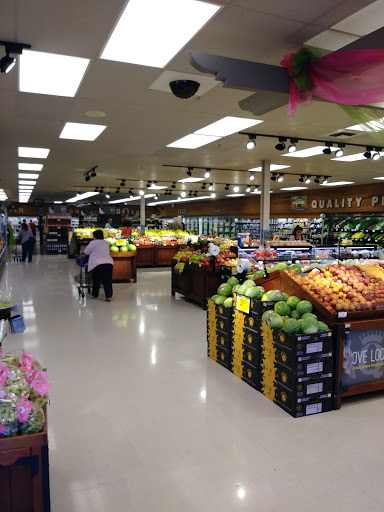 Grocery Store «Quality Food Center», reviews and photos, 4775 Whitman Ln SE, Lacey, WA 98513, USA