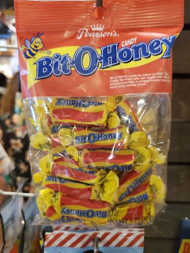 American Restaurant «Cracker Barrel Old Country Store», reviews and photos, 111 Dunson Ln, Davenport, FL 33896, USA