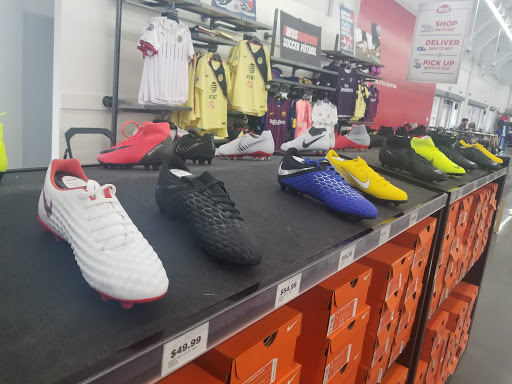 Shoe Store «WSS», reviews and photos, 2520 S Bristol St, Santa Ana, CA 92704, USA