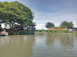 Loang Baloq Beach'in fotoğrafı düz ve uzun ile birlikte