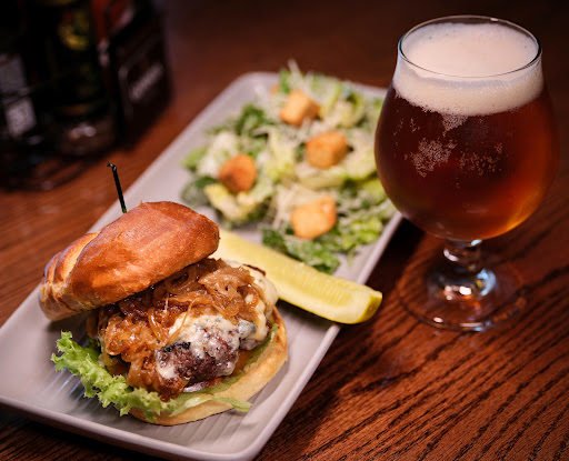 European Restaurant «Meg O’Malleys Restaurant & Irish Pub», reviews and photos, 812 E New Haven Ave, Melbourne, FL 32901, USA