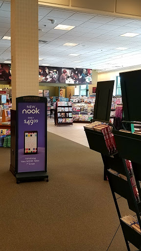 Book Store «Barnes & Noble», reviews and photos, 631 E Boughton Rd, Bolingbrook, IL 60440, USA