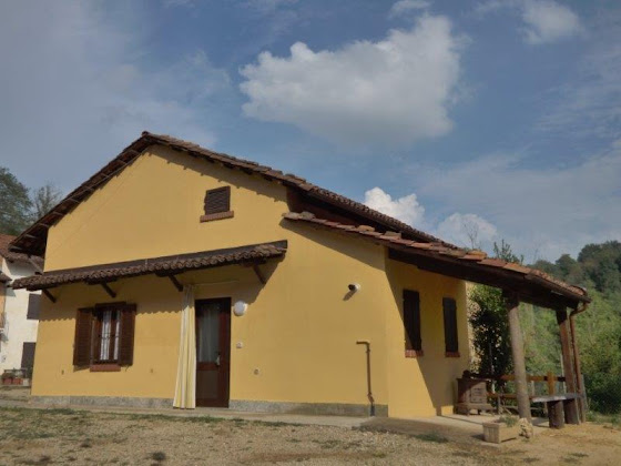 Photo Casa vacanze per non fumatori Ca' Stelvio vacanze e tartufi 14012 Ferrere