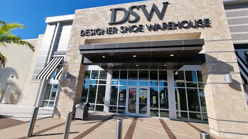 DSW Designer Shoe Warehouse, 151 N Cattlemen Rd, Sarasota, FL 34232, USA, 
