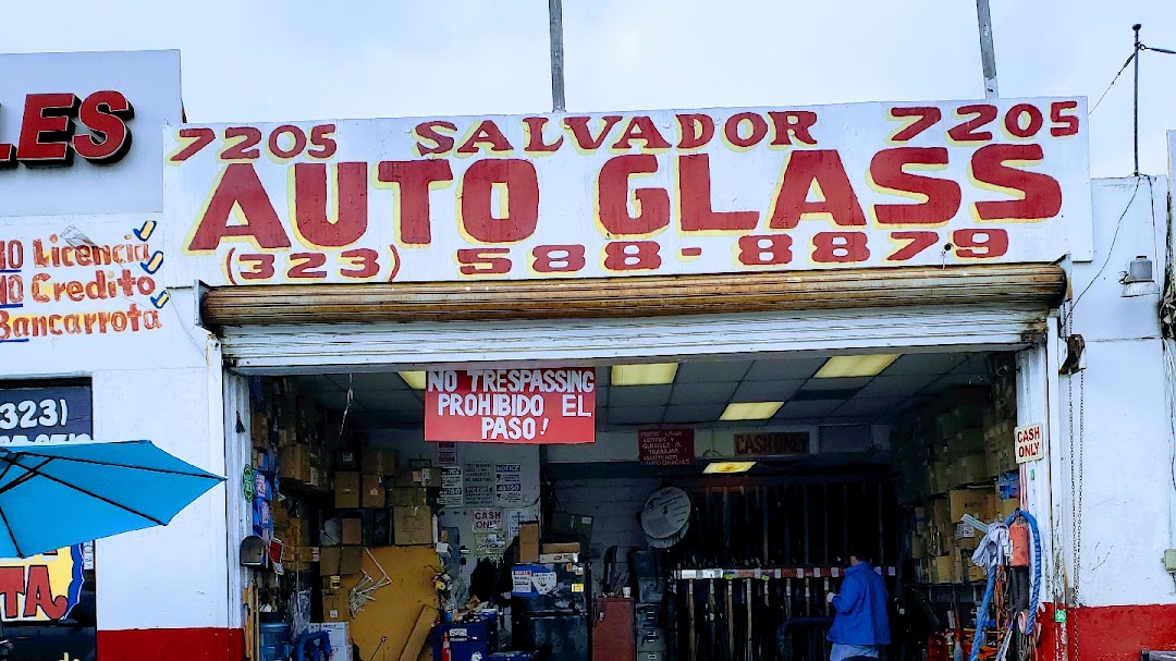 Salvadors Auto Glass