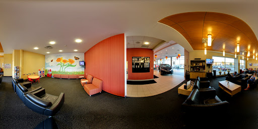 Car Dealer «West Herr Toyota of Williamsville», reviews and photos, 8129 Main St, Williamsville, NY 14221, USA