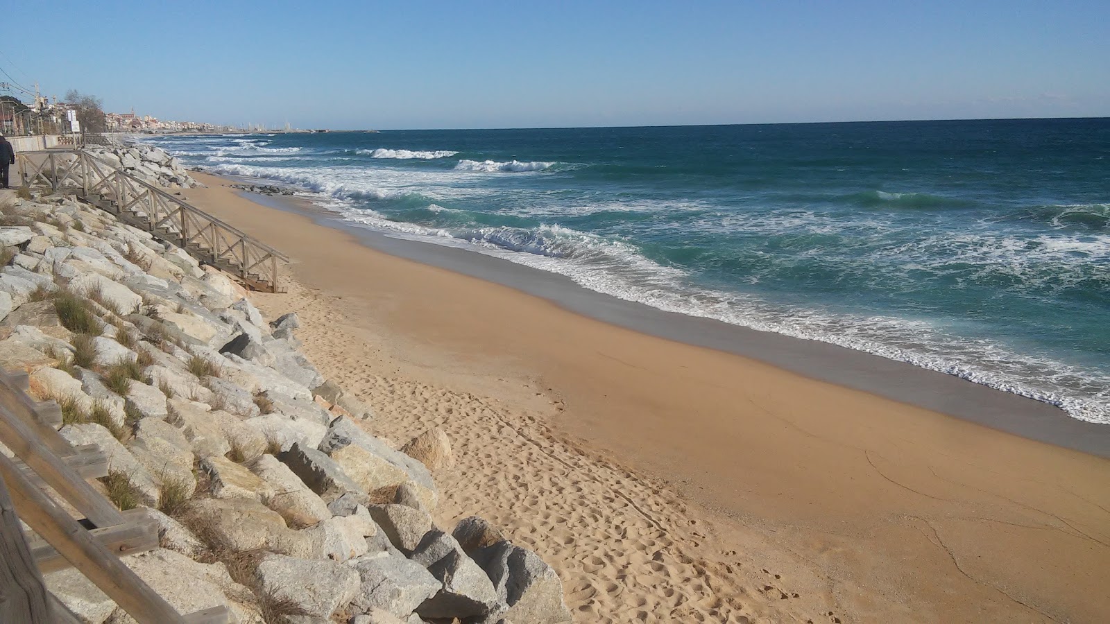 Zdjęcie Plaża Montgat z powierzchnią beżowy piasek