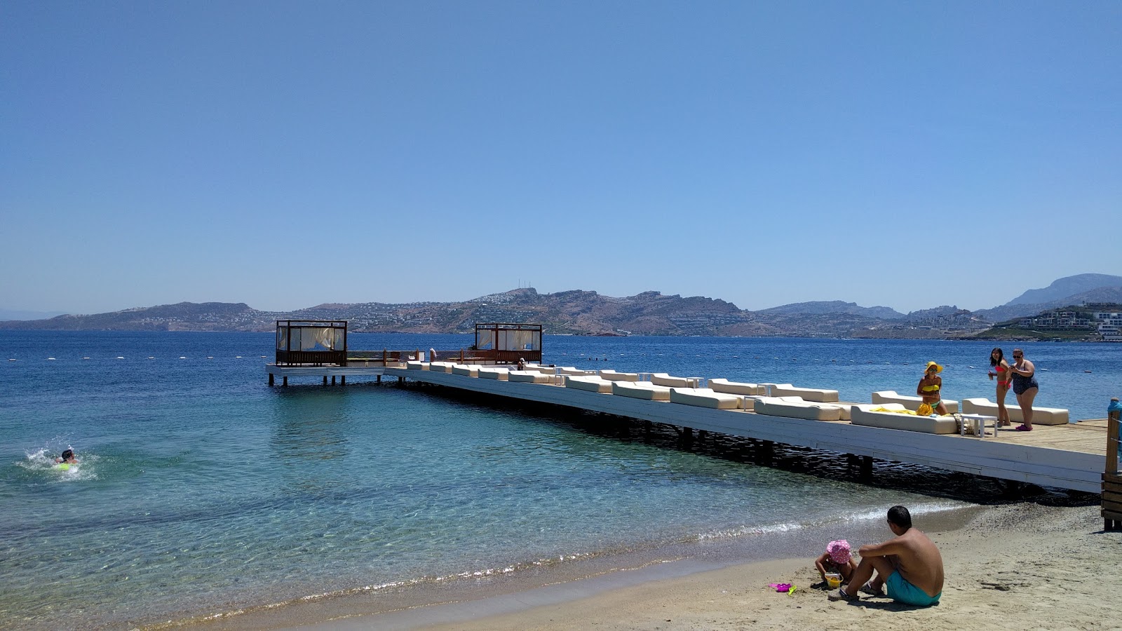Foto de Playa Dodo con arena fina beige superficie