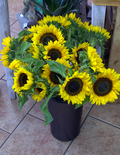 Florist «Mayfield Floral Inc.», reviews and photos, 6109 Mayfield Rd, Mayfield Heights, OH 44124, USA