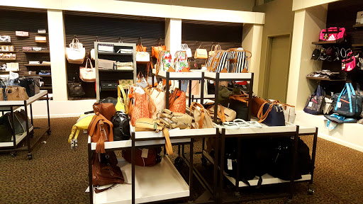 Shoe Store «DSW Designer Shoe Warehouse», reviews and photos, 6644 Loisdale Rd, Springfield, VA 22150, USA