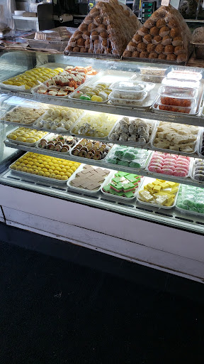 Grocery Store «Shalimar Halal Meat & Grocery», reviews and photos, 41 Middlesex Ave, Iselin, NJ 08830, USA