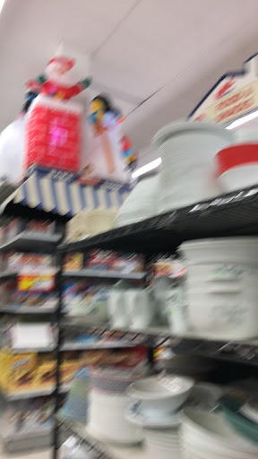 Discount Store «National Wholesale Liquidators», reviews and photos, 7101 Kissena Blvd, Flushing, NY 11367, USA