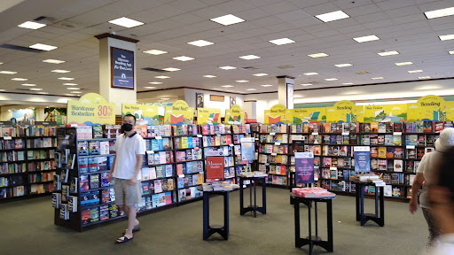 Book Store «Barnes & Noble», reviews and photos, 567 N Stephanie St, Henderson, NV 89014, USA