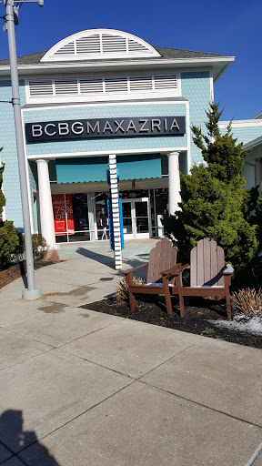 Shopping Mall «Jersey Shore Premium Outlets», reviews and photos, 1 Premium Outlet Blvd, Tinton Falls, NJ 07753, USA