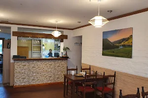 La Vang Restaurant image