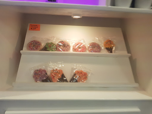 Pastry Shop «Luckhaus & Brubaker Sweets & Treats», reviews and photos, 1939 Maybank Hwy, Charleston, SC 29412, USA