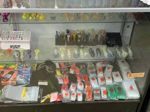 Tobacco Shop «Amsterdam Smoke Shop», reviews and photos, 510 W Court St, Seguin, TX 78155, USA