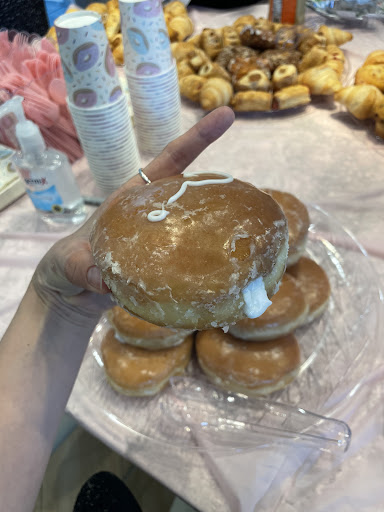 Donut Shop «Ferguson Donut Shop», reviews and photos, 8537 Ferguson Rd, Dallas, TX 75228, USA