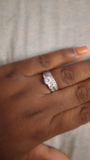 Jewelry Store «Zales - The Diamond Store», reviews and photos, 1200 E County Line Rd, Ridgeland, MS 39157, USA