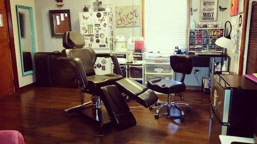 Explore knuckle tattoo ideas for men, creative tattoo ideas in Shoals, available at For Ravens Sake Custom Tattoos