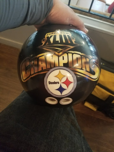 Bowling Alley «Cloverleaf Lanes», reviews and photos, 5619 Brecksville Rd, Independence, OH 44131, USA