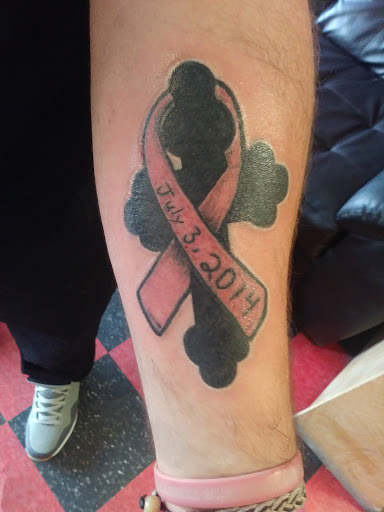 Tattoo Shop «Hall of Tattoos», reviews and photos, 328 E Main St, Norman, OK 73069, USA